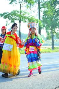 BIB: 12722
                            <button type="button" onclick="openModal(3707686)" class="btn btn-primary btn-sm float-right btn-popup" data-toggle="modal" data-target=".modal-high-quality">
                        <i class="fas fa-shopping-cart"></i> Add to Cart
                    </button>
                                            <button type="button" onclick="isThisMe(3707686, true)" class="btn btn-success btn-sm float-right btn-popup btn-isme hidden" data-toggle="tooltip" data-placement="bottom" title="นี่คือรูปของคุณใช่ไหม คลิกที่นี่เพื่อเอาเข้าอัลบั้ม">
                        <i class="fas fa-plus"></i> Add to album
                    </button>
                    <button type="button" onclick="isThisMe(3707686, false)" class="btn btn-warning btn-sm float-right btn-popup btn-isnotme hidden">
                        <i class="fas fa-ban"></i> Remove from album
                    </button>