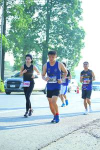 BIB: 1385, 21824
                            <button type="button" onclick="openModal(3704138)" class="btn btn-primary btn-sm float-right btn-popup" data-toggle="modal" data-target=".modal-high-quality">
                        <i class="fas fa-shopping-cart"></i> Add to Cart
                    </button>
                                            <button type="button" onclick="isThisMe(3704138, true)" class="btn btn-success btn-sm float-right btn-popup btn-isme hidden" data-toggle="tooltip" data-placement="bottom" title="นี่คือรูปของคุณใช่ไหม คลิกที่นี่เพื่อเอาเข้าอัลบั้ม">
                        <i class="fas fa-plus"></i> Add to album
                    </button>
                    <button type="button" onclick="isThisMe(3704138, false)" class="btn btn-warning btn-sm float-right btn-popup btn-isnotme hidden">
                        <i class="fas fa-ban"></i> Remove from album
                    </button>