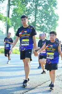 BIB: 2019, 11474, 10996
                            <button type="button" onclick="openModal(3808516)" class="btn btn-primary btn-sm float-right btn-popup" data-toggle="modal" data-target=".modal-high-quality">
                        <i class="fas fa-shopping-cart"></i> Add to Cart
                    </button>
                                            <button type="button" onclick="isThisMe(3808516, true)" class="btn btn-success btn-sm float-right btn-popup btn-isme hidden" data-toggle="tooltip" data-placement="bottom" title="นี่คือรูปของคุณใช่ไหม คลิกที่นี่เพื่อเอาเข้าอัลบั้ม">
                        <i class="fas fa-plus"></i> Add to album
                    </button>
                    <button type="button" onclick="isThisMe(3808516, false)" class="btn btn-warning btn-sm float-right btn-popup btn-isnotme hidden">
                        <i class="fas fa-ban"></i> Remove from album
                    </button>