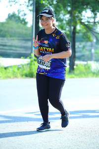 BIB: 21300
                            <button type="button" onclick="openModal(3714423)" class="btn btn-primary btn-sm float-right btn-popup" data-toggle="modal" data-target=".modal-high-quality">
                        <i class="fas fa-shopping-cart"></i> Add to Cart
                    </button>
                                            <button type="button" onclick="isThisMe(3714423, true)" class="btn btn-success btn-sm float-right btn-popup btn-isme hidden" data-toggle="tooltip" data-placement="bottom" title="นี่คือรูปของคุณใช่ไหม คลิกที่นี่เพื่อเอาเข้าอัลบั้ม">
                        <i class="fas fa-plus"></i> Add to album
                    </button>
                    <button type="button" onclick="isThisMe(3714423, false)" class="btn btn-warning btn-sm float-right btn-popup btn-isnotme hidden">
                        <i class="fas fa-ban"></i> Remove from album
                    </button>