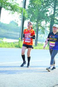 BIB: 21999, 11659
                            <button type="button" onclick="openModal(3811427)" class="btn btn-primary btn-sm float-right btn-popup" data-toggle="modal" data-target=".modal-high-quality">
                        <i class="fas fa-shopping-cart"></i> Add to Cart
                    </button>
                                            <button type="button" onclick="isThisMe(3811427, true)" class="btn btn-success btn-sm float-right btn-popup btn-isme hidden" data-toggle="tooltip" data-placement="bottom" title="นี่คือรูปของคุณใช่ไหม คลิกที่นี่เพื่อเอาเข้าอัลบั้ม">
                        <i class="fas fa-plus"></i> Add to album
                    </button>
                    <button type="button" onclick="isThisMe(3811427, false)" class="btn btn-warning btn-sm float-right btn-popup btn-isnotme hidden">
                        <i class="fas fa-ban"></i> Remove from album
                    </button>