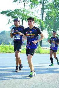 BIB: 21082, 1398
                            <button type="button" onclick="openModal(3694964)" class="btn btn-primary btn-sm float-right btn-popup" data-toggle="modal" data-target=".modal-high-quality">
                        <i class="fas fa-shopping-cart"></i> Add to Cart
                    </button>
                                            <button type="button" onclick="isThisMe(3694964, true)" class="btn btn-success btn-sm float-right btn-popup btn-isme hidden" data-toggle="tooltip" data-placement="bottom" title="นี่คือรูปของคุณใช่ไหม คลิกที่นี่เพื่อเอาเข้าอัลบั้ม">
                        <i class="fas fa-plus"></i> Add to album
                    </button>
                    <button type="button" onclick="isThisMe(3694964, false)" class="btn btn-warning btn-sm float-right btn-popup btn-isnotme hidden">
                        <i class="fas fa-ban"></i> Remove from album
                    </button>