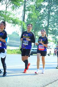 BIB: 22600
                            <button type="button" onclick="openModal(3713039)" class="btn btn-primary btn-sm float-right btn-popup" data-toggle="modal" data-target=".modal-high-quality">
                        <i class="fas fa-shopping-cart"></i> Add to Cart
                    </button>
                                            <button type="button" onclick="isThisMe(3713039, true)" class="btn btn-success btn-sm float-right btn-popup btn-isme hidden" data-toggle="tooltip" data-placement="bottom" title="นี่คือรูปของคุณใช่ไหม คลิกที่นี่เพื่อเอาเข้าอัลบั้ม">
                        <i class="fas fa-plus"></i> Add to album
                    </button>
                    <button type="button" onclick="isThisMe(3713039, false)" class="btn btn-warning btn-sm float-right btn-popup btn-isnotme hidden">
                        <i class="fas fa-ban"></i> Remove from album
                    </button>