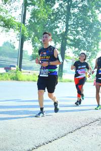 BIB: 20431
                            <button type="button" onclick="openModal(3713056)" class="btn btn-primary btn-sm float-right btn-popup" data-toggle="modal" data-target=".modal-high-quality">
                        <i class="fas fa-shopping-cart"></i> Add to Cart
                    </button>
                                            <button type="button" onclick="isThisMe(3713056, true)" class="btn btn-success btn-sm float-right btn-popup btn-isme hidden" data-toggle="tooltip" data-placement="bottom" title="นี่คือรูปของคุณใช่ไหม คลิกที่นี่เพื่อเอาเข้าอัลบั้ม">
                        <i class="fas fa-plus"></i> Add to album
                    </button>
                    <button type="button" onclick="isThisMe(3713056, false)" class="btn btn-warning btn-sm float-right btn-popup btn-isnotme hidden">
                        <i class="fas fa-ban"></i> Remove from album
                    </button>