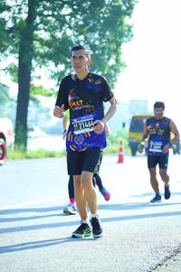 BIB: 2146
                            <button type="button" onclick="openModal(3700516)" class="btn btn-primary btn-sm float-right btn-popup" data-toggle="modal" data-target=".modal-high-quality">
                        <i class="fas fa-shopping-cart"></i> Add to Cart
                    </button>
                                            <button type="button" onclick="isThisMe(3700516, true)" class="btn btn-success btn-sm float-right btn-popup btn-isme hidden" data-toggle="tooltip" data-placement="bottom" title="นี่คือรูปของคุณใช่ไหม คลิกที่นี่เพื่อเอาเข้าอัลบั้ม">
                        <i class="fas fa-plus"></i> Add to album
                    </button>
                    <button type="button" onclick="isThisMe(3700516, false)" class="btn btn-warning btn-sm float-right btn-popup btn-isnotme hidden">
                        <i class="fas fa-ban"></i> Remove from album
                    </button>