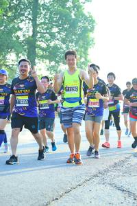 BIB: 11282, 11871
                            <button type="button" onclick="openModal(3808053)" class="btn btn-primary btn-sm float-right btn-popup" data-toggle="modal" data-target=".modal-high-quality">
                        <i class="fas fa-shopping-cart"></i> Add to Cart
                    </button>
                                            <button type="button" onclick="isThisMe(3808053, true)" class="btn btn-success btn-sm float-right btn-popup btn-isme hidden" data-toggle="tooltip" data-placement="bottom" title="นี่คือรูปของคุณใช่ไหม คลิกที่นี่เพื่อเอาเข้าอัลบั้ม">
                        <i class="fas fa-plus"></i> Add to album
                    </button>
                    <button type="button" onclick="isThisMe(3808053, false)" class="btn btn-warning btn-sm float-right btn-popup btn-isnotme hidden">
                        <i class="fas fa-ban"></i> Remove from album
                    </button>