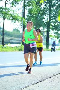 BIB: 22002
                            <button type="button" onclick="openModal(3812905)" class="btn btn-primary btn-sm float-right btn-popup" data-toggle="modal" data-target=".modal-high-quality">
                        <i class="fas fa-shopping-cart"></i> Add to Cart
                    </button>
                                            <button type="button" onclick="isThisMe(3812905, true)" class="btn btn-success btn-sm float-right btn-popup btn-isme hidden" data-toggle="tooltip" data-placement="bottom" title="นี่คือรูปของคุณใช่ไหม คลิกที่นี่เพื่อเอาเข้าอัลบั้ม">
                        <i class="fas fa-plus"></i> Add to album
                    </button>
                    <button type="button" onclick="isThisMe(3812905, false)" class="btn btn-warning btn-sm float-right btn-popup btn-isnotme hidden">
                        <i class="fas fa-ban"></i> Remove from album
                    </button>