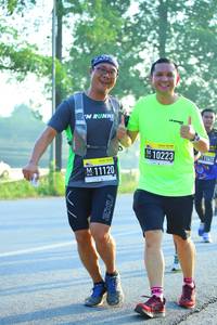 BIB: 10223, 11120
                            <button type="button" onclick="openModal(3680753)" class="btn btn-primary btn-sm float-right btn-popup" data-toggle="modal" data-target=".modal-high-quality">
                        <i class="fas fa-shopping-cart"></i> Add to Cart
                    </button>
                                            <button type="button" onclick="isThisMe(3680753, true)" class="btn btn-success btn-sm float-right btn-popup btn-isme hidden" data-toggle="tooltip" data-placement="bottom" title="นี่คือรูปของคุณใช่ไหม คลิกที่นี่เพื่อเอาเข้าอัลบั้ม">
                        <i class="fas fa-plus"></i> Add to album
                    </button>
                    <button type="button" onclick="isThisMe(3680753, false)" class="btn btn-warning btn-sm float-right btn-popup btn-isnotme hidden">
                        <i class="fas fa-ban"></i> Remove from album
                    </button>