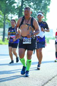 BIB: 21348
                            <button type="button" onclick="openModal(3713013)" class="btn btn-primary btn-sm float-right btn-popup" data-toggle="modal" data-target=".modal-high-quality">
                        <i class="fas fa-shopping-cart"></i> Add to Cart
                    </button>
                                            <button type="button" onclick="isThisMe(3713013, true)" class="btn btn-success btn-sm float-right btn-popup btn-isme hidden" data-toggle="tooltip" data-placement="bottom" title="นี่คือรูปของคุณใช่ไหม คลิกที่นี่เพื่อเอาเข้าอัลบั้ม">
                        <i class="fas fa-plus"></i> Add to album
                    </button>
                    <button type="button" onclick="isThisMe(3713013, false)" class="btn btn-warning btn-sm float-right btn-popup btn-isnotme hidden">
                        <i class="fas fa-ban"></i> Remove from album
                    </button>