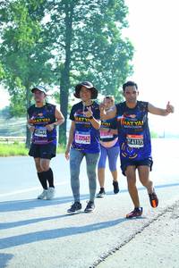 BIB: 0490, 22567
                            <button type="button" onclick="openModal(3712847)" class="btn btn-primary btn-sm float-right btn-popup" data-toggle="modal" data-target=".modal-high-quality">
                        <i class="fas fa-shopping-cart"></i> Add to Cart
                    </button>
                                            <button type="button" onclick="isThisMe(3712847, true)" class="btn btn-success btn-sm float-right btn-popup btn-isme hidden" data-toggle="tooltip" data-placement="bottom" title="นี่คือรูปของคุณใช่ไหม คลิกที่นี่เพื่อเอาเข้าอัลบั้ม">
                        <i class="fas fa-plus"></i> Add to album
                    </button>
                    <button type="button" onclick="isThisMe(3712847, false)" class="btn btn-warning btn-sm float-right btn-popup btn-isnotme hidden">
                        <i class="fas fa-ban"></i> Remove from album
                    </button>