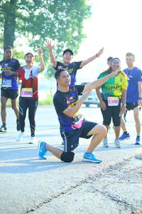 BIB: 12305, 1181
                            <button type="button" onclick="openModal(3808666)" class="btn btn-primary btn-sm float-right btn-popup" data-toggle="modal" data-target=".modal-high-quality">
                        <i class="fas fa-shopping-cart"></i> Add to Cart
                    </button>
                                            <button type="button" onclick="isThisMe(3808666, true)" class="btn btn-success btn-sm float-right btn-popup btn-isme hidden" data-toggle="tooltip" data-placement="bottom" title="นี่คือรูปของคุณใช่ไหม คลิกที่นี่เพื่อเอาเข้าอัลบั้ม">
                        <i class="fas fa-plus"></i> Add to album
                    </button>
                    <button type="button" onclick="isThisMe(3808666, false)" class="btn btn-warning btn-sm float-right btn-popup btn-isnotme hidden">
                        <i class="fas fa-ban"></i> Remove from album
                    </button>