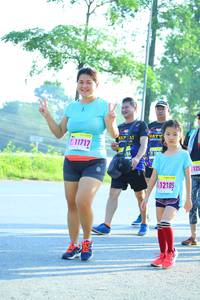 BIB: 125, 12185
                            <button type="button" onclick="openModal(3811595)" class="btn btn-primary btn-sm float-right btn-popup" data-toggle="modal" data-target=".modal-high-quality">
                        <i class="fas fa-shopping-cart"></i> Add to Cart
                    </button>
                                            <button type="button" onclick="isThisMe(3811595, true)" class="btn btn-success btn-sm float-right btn-popup btn-isme hidden" data-toggle="tooltip" data-placement="bottom" title="นี่คือรูปของคุณใช่ไหม คลิกที่นี่เพื่อเอาเข้าอัลบั้ม">
                        <i class="fas fa-plus"></i> Add to album
                    </button>
                    <button type="button" onclick="isThisMe(3811595, false)" class="btn btn-warning btn-sm float-right btn-popup btn-isnotme hidden">
                        <i class="fas fa-ban"></i> Remove from album
                    </button>