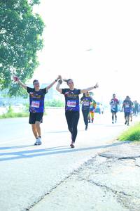 BIB: 
                            <button type="button" onclick="openModal(3700047)" class="btn btn-primary btn-sm float-right btn-popup" data-toggle="modal" data-target=".modal-high-quality">
                        <i class="fas fa-shopping-cart"></i> Add to Cart
                    </button>
                                            <button type="button" onclick="isThisMe(3700047, true)" class="btn btn-success btn-sm float-right btn-popup btn-isme hidden" data-toggle="tooltip" data-placement="bottom" title="นี่คือรูปของคุณใช่ไหม คลิกที่นี่เพื่อเอาเข้าอัลบั้ม">
                        <i class="fas fa-plus"></i> Add to album
                    </button>
                    <button type="button" onclick="isThisMe(3700047, false)" class="btn btn-warning btn-sm float-right btn-popup btn-isnotme hidden">
                        <i class="fas fa-ban"></i> Remove from album
                    </button>