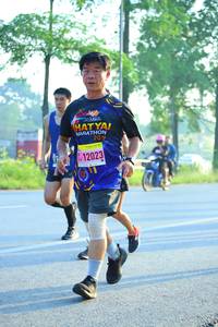 BIB: 201
                            <button type="button" onclick="openModal(3689939)" class="btn btn-primary btn-sm float-right btn-popup" data-toggle="modal" data-target=".modal-high-quality">
                        <i class="fas fa-shopping-cart"></i> Add to Cart
                    </button>
                                            <button type="button" onclick="isThisMe(3689939, true)" class="btn btn-success btn-sm float-right btn-popup btn-isme hidden" data-toggle="tooltip" data-placement="bottom" title="นี่คือรูปของคุณใช่ไหม คลิกที่นี่เพื่อเอาเข้าอัลบั้ม">
                        <i class="fas fa-plus"></i> Add to album
                    </button>
                    <button type="button" onclick="isThisMe(3689939, false)" class="btn btn-warning btn-sm float-right btn-popup btn-isnotme hidden">
                        <i class="fas fa-ban"></i> Remove from album
                    </button>