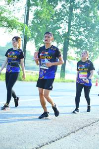 BIB: 204, 12658
                            <button type="button" onclick="openModal(3811796)" class="btn btn-primary btn-sm float-right btn-popup" data-toggle="modal" data-target=".modal-high-quality">
                        <i class="fas fa-shopping-cart"></i> Add to Cart
                    </button>
                                            <button type="button" onclick="isThisMe(3811796, true)" class="btn btn-success btn-sm float-right btn-popup btn-isme hidden" data-toggle="tooltip" data-placement="bottom" title="นี่คือรูปของคุณใช่ไหม คลิกที่นี่เพื่อเอาเข้าอัลบั้ม">
                        <i class="fas fa-plus"></i> Add to album
                    </button>
                    <button type="button" onclick="isThisMe(3811796, false)" class="btn btn-warning btn-sm float-right btn-popup btn-isnotme hidden">
                        <i class="fas fa-ban"></i> Remove from album
                    </button>