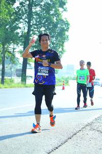 BIB: 20986
                            <button type="button" onclick="openModal(3712918)" class="btn btn-primary btn-sm float-right btn-popup" data-toggle="modal" data-target=".modal-high-quality">
                        <i class="fas fa-shopping-cart"></i> Add to Cart
                    </button>
                                            <button type="button" onclick="isThisMe(3712918, true)" class="btn btn-success btn-sm float-right btn-popup btn-isme hidden" data-toggle="tooltip" data-placement="bottom" title="นี่คือรูปของคุณใช่ไหม คลิกที่นี่เพื่อเอาเข้าอัลบั้ม">
                        <i class="fas fa-plus"></i> Add to album
                    </button>
                    <button type="button" onclick="isThisMe(3712918, false)" class="btn btn-warning btn-sm float-right btn-popup btn-isnotme hidden">
                        <i class="fas fa-ban"></i> Remove from album
                    </button>