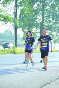 BIB: 10755
                            <button type="button" onclick="openModal(3703433)" class="btn btn-primary btn-sm float-right btn-popup" data-toggle="modal" data-target=".modal-high-quality">
                        <i class="fas fa-shopping-cart"></i> Add to Cart
                    </button>
                                            <button type="button" onclick="isThisMe(3703433, true)" class="btn btn-success btn-sm float-right btn-popup btn-isme hidden" data-toggle="tooltip" data-placement="bottom" title="นี่คือรูปของคุณใช่ไหม คลิกที่นี่เพื่อเอาเข้าอัลบั้ม">
                        <i class="fas fa-plus"></i> Add to album
                    </button>
                    <button type="button" onclick="isThisMe(3703433, false)" class="btn btn-warning btn-sm float-right btn-popup btn-isnotme hidden">
                        <i class="fas fa-ban"></i> Remove from album
                    </button>