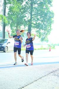 BIB: 22069, 22640
                            <button type="button" onclick="openModal(3811816)" class="btn btn-primary btn-sm float-right btn-popup" data-toggle="modal" data-target=".modal-high-quality">
                        <i class="fas fa-shopping-cart"></i> Add to Cart
                    </button>
                                            <button type="button" onclick="isThisMe(3811816, true)" class="btn btn-success btn-sm float-right btn-popup btn-isme hidden" data-toggle="tooltip" data-placement="bottom" title="นี่คือรูปของคุณใช่ไหม คลิกที่นี่เพื่อเอาเข้าอัลบั้ม">
                        <i class="fas fa-plus"></i> Add to album
                    </button>
                    <button type="button" onclick="isThisMe(3811816, false)" class="btn btn-warning btn-sm float-right btn-popup btn-isnotme hidden">
                        <i class="fas fa-ban"></i> Remove from album
                    </button>