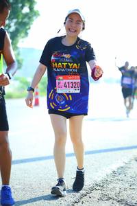 BIB: 2019, 41320
                            <button type="button" onclick="openModal(3699831)" class="btn btn-primary btn-sm float-right btn-popup" data-toggle="modal" data-target=".modal-high-quality">
                        <i class="fas fa-shopping-cart"></i> Add to Cart
                    </button>
                                            <button type="button" onclick="isThisMe(3699831, true)" class="btn btn-success btn-sm float-right btn-popup btn-isme hidden" data-toggle="tooltip" data-placement="bottom" title="นี่คือรูปของคุณใช่ไหม คลิกที่นี่เพื่อเอาเข้าอัลบั้ม">
                        <i class="fas fa-plus"></i> Add to album
                    </button>
                    <button type="button" onclick="isThisMe(3699831, false)" class="btn btn-warning btn-sm float-right btn-popup btn-isnotme hidden">
                        <i class="fas fa-ban"></i> Remove from album
                    </button>