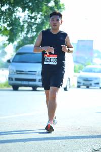 BIB: 41000
                            <button type="button" onclick="openModal(3812956)" class="btn btn-primary btn-sm float-right btn-popup" data-toggle="modal" data-target=".modal-high-quality">
                        <i class="fas fa-shopping-cart"></i> Add to Cart
                    </button>
                                            <button type="button" onclick="isThisMe(3812956, true)" class="btn btn-success btn-sm float-right btn-popup btn-isme hidden" data-toggle="tooltip" data-placement="bottom" title="นี่คือรูปของคุณใช่ไหม คลิกที่นี่เพื่อเอาเข้าอัลบั้ม">
                        <i class="fas fa-plus"></i> Add to album
                    </button>
                    <button type="button" onclick="isThisMe(3812956, false)" class="btn btn-warning btn-sm float-right btn-popup btn-isnotme hidden">
                        <i class="fas fa-ban"></i> Remove from album
                    </button>