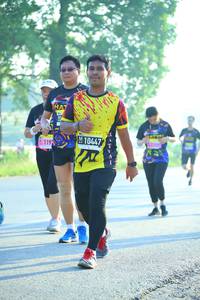 BIB: 10441, 119
                            <button type="button" onclick="openModal(3701438)" class="btn btn-primary btn-sm float-right btn-popup" data-toggle="modal" data-target=".modal-high-quality">
                        <i class="fas fa-shopping-cart"></i> Add to Cart
                    </button>
                                            <button type="button" onclick="isThisMe(3701438, true)" class="btn btn-success btn-sm float-right btn-popup btn-isme hidden" data-toggle="tooltip" data-placement="bottom" title="นี่คือรูปของคุณใช่ไหม คลิกที่นี่เพื่อเอาเข้าอัลบั้ม">
                        <i class="fas fa-plus"></i> Add to album
                    </button>
                    <button type="button" onclick="isThisMe(3701438, false)" class="btn btn-warning btn-sm float-right btn-popup btn-isnotme hidden">
                        <i class="fas fa-ban"></i> Remove from album
                    </button>