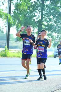 BIB: 22182
                            <button type="button" onclick="openModal(3712595)" class="btn btn-primary btn-sm float-right btn-popup" data-toggle="modal" data-target=".modal-high-quality">
                        <i class="fas fa-shopping-cart"></i> Add to Cart
                    </button>
                                            <button type="button" onclick="isThisMe(3712595, true)" class="btn btn-success btn-sm float-right btn-popup btn-isme hidden" data-toggle="tooltip" data-placement="bottom" title="นี่คือรูปของคุณใช่ไหม คลิกที่นี่เพื่อเอาเข้าอัลบั้ม">
                        <i class="fas fa-plus"></i> Add to album
                    </button>
                    <button type="button" onclick="isThisMe(3712595, false)" class="btn btn-warning btn-sm float-right btn-popup btn-isnotme hidden">
                        <i class="fas fa-ban"></i> Remove from album
                    </button>