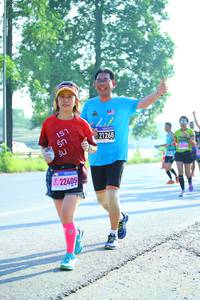 BIB: 21268, 22405
                            <button type="button" onclick="openModal(3713759)" class="btn btn-primary btn-sm float-right btn-popup" data-toggle="modal" data-target=".modal-high-quality">
                        <i class="fas fa-shopping-cart"></i> Add to Cart
                    </button>
                                            <button type="button" onclick="isThisMe(3713759, true)" class="btn btn-success btn-sm float-right btn-popup btn-isme hidden" data-toggle="tooltip" data-placement="bottom" title="นี่คือรูปของคุณใช่ไหม คลิกที่นี่เพื่อเอาเข้าอัลบั้ม">
                        <i class="fas fa-plus"></i> Add to album
                    </button>
                    <button type="button" onclick="isThisMe(3713759, false)" class="btn btn-warning btn-sm float-right btn-popup btn-isnotme hidden">
                        <i class="fas fa-ban"></i> Remove from album
                    </button>