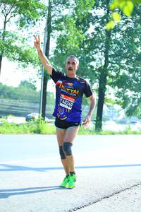 BIB: 40240
                            <button type="button" onclick="openModal(3714238)" class="btn btn-primary btn-sm float-right btn-popup" data-toggle="modal" data-target=".modal-high-quality">
                        <i class="fas fa-shopping-cart"></i> Add to Cart
                    </button>
                                            <button type="button" onclick="isThisMe(3714238, true)" class="btn btn-success btn-sm float-right btn-popup btn-isme hidden" data-toggle="tooltip" data-placement="bottom" title="นี่คือรูปของคุณใช่ไหม คลิกที่นี่เพื่อเอาเข้าอัลบั้ม">
                        <i class="fas fa-plus"></i> Add to album
                    </button>
                    <button type="button" onclick="isThisMe(3714238, false)" class="btn btn-warning btn-sm float-right btn-popup btn-isnotme hidden">
                        <i class="fas fa-ban"></i> Remove from album
                    </button>