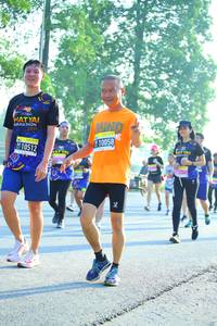 BIB: 10058, 12267
                            <button type="button" onclick="openModal(3808521)" class="btn btn-primary btn-sm float-right btn-popup" data-toggle="modal" data-target=".modal-high-quality">
                        <i class="fas fa-shopping-cart"></i> Add to Cart
                    </button>
                                            <button type="button" onclick="isThisMe(3808521, true)" class="btn btn-success btn-sm float-right btn-popup btn-isme hidden" data-toggle="tooltip" data-placement="bottom" title="นี่คือรูปของคุณใช่ไหม คลิกที่นี่เพื่อเอาเข้าอัลบั้ม">
                        <i class="fas fa-plus"></i> Add to album
                    </button>
                    <button type="button" onclick="isThisMe(3808521, false)" class="btn btn-warning btn-sm float-right btn-popup btn-isnotme hidden">
                        <i class="fas fa-ban"></i> Remove from album
                    </button>