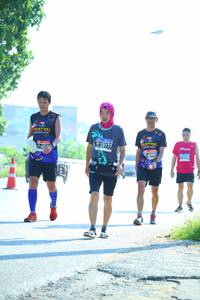 BIB: 20177
                            <button type="button" onclick="openModal(3813222)" class="btn btn-primary btn-sm float-right btn-popup" data-toggle="modal" data-target=".modal-high-quality">
                        <i class="fas fa-shopping-cart"></i> Add to Cart
                    </button>
                                            <button type="button" onclick="isThisMe(3813222, true)" class="btn btn-success btn-sm float-right btn-popup btn-isme hidden" data-toggle="tooltip" data-placement="bottom" title="นี่คือรูปของคุณใช่ไหม คลิกที่นี่เพื่อเอาเข้าอัลบั้ม">
                        <i class="fas fa-plus"></i> Add to album
                    </button>
                    <button type="button" onclick="isThisMe(3813222, false)" class="btn btn-warning btn-sm float-right btn-popup btn-isnotme hidden">
                        <i class="fas fa-ban"></i> Remove from album
                    </button>