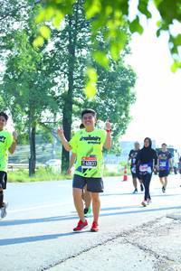 BIB: 4083
                            <button type="button" onclick="openModal(3813656)" class="btn btn-primary btn-sm float-right btn-popup" data-toggle="modal" data-target=".modal-high-quality">
                        <i class="fas fa-shopping-cart"></i> Add to Cart
                    </button>
                                            <button type="button" onclick="isThisMe(3813656, true)" class="btn btn-success btn-sm float-right btn-popup btn-isme hidden" data-toggle="tooltip" data-placement="bottom" title="นี่คือรูปของคุณใช่ไหม คลิกที่นี่เพื่อเอาเข้าอัลบั้ม">
                        <i class="fas fa-plus"></i> Add to album
                    </button>
                    <button type="button" onclick="isThisMe(3813656, false)" class="btn btn-warning btn-sm float-right btn-popup btn-isnotme hidden">
                        <i class="fas fa-ban"></i> Remove from album
                    </button>