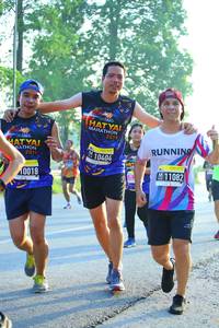 BIB: 2019, 10404, 11082, 0018
                            <button type="button" onclick="openModal(3680357)" class="btn btn-primary btn-sm float-right btn-popup" data-toggle="modal" data-target=".modal-high-quality">
                        <i class="fas fa-shopping-cart"></i> Add to Cart
                    </button>
                                            <button type="button" onclick="isThisMe(3680357, true)" class="btn btn-success btn-sm float-right btn-popup btn-isme hidden" data-toggle="tooltip" data-placement="bottom" title="นี่คือรูปของคุณใช่ไหม คลิกที่นี่เพื่อเอาเข้าอัลบั้ม">
                        <i class="fas fa-plus"></i> Add to album
                    </button>
                    <button type="button" onclick="isThisMe(3680357, false)" class="btn btn-warning btn-sm float-right btn-popup btn-isnotme hidden">
                        <i class="fas fa-ban"></i> Remove from album
                    </button>