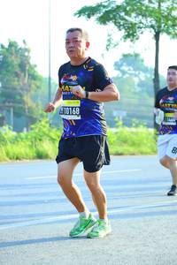 BIB: 10168
                            <button type="button" onclick="openModal(3698225)" class="btn btn-primary btn-sm float-right btn-popup" data-toggle="modal" data-target=".modal-high-quality">
                        <i class="fas fa-shopping-cart"></i> Add to Cart
                    </button>
                                            <button type="button" onclick="isThisMe(3698225, true)" class="btn btn-success btn-sm float-right btn-popup btn-isme hidden" data-toggle="tooltip" data-placement="bottom" title="นี่คือรูปของคุณใช่ไหม คลิกที่นี่เพื่อเอาเข้าอัลบั้ม">
                        <i class="fas fa-plus"></i> Add to album
                    </button>
                    <button type="button" onclick="isThisMe(3698225, false)" class="btn btn-warning btn-sm float-right btn-popup btn-isnotme hidden">
                        <i class="fas fa-ban"></i> Remove from album
                    </button>