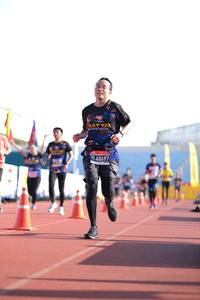 BIB: 40697
                            <button type="button" onclick="openModal(3615531)" class="btn btn-primary btn-sm float-right btn-popup" data-toggle="modal" data-target=".modal-high-quality">
                        <i class="fas fa-shopping-cart"></i> Add to Cart
                    </button>
                                            <button type="button" onclick="isThisMe(3615531, true)" class="btn btn-success btn-sm float-right btn-popup btn-isme hidden" data-toggle="tooltip" data-placement="bottom" title="นี่คือรูปของคุณใช่ไหม คลิกที่นี่เพื่อเอาเข้าอัลบั้ม">
                        <i class="fas fa-plus"></i> Add to album
                    </button>
                    <button type="button" onclick="isThisMe(3615531, false)" class="btn btn-warning btn-sm float-right btn-popup btn-isnotme hidden">
                        <i class="fas fa-ban"></i> Remove from album
                    </button>