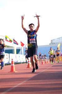 BIB: 40610
                            <button type="button" onclick="openModal(3613084)" class="btn btn-primary btn-sm float-right btn-popup" data-toggle="modal" data-target=".modal-high-quality">
                        <i class="fas fa-shopping-cart"></i> Add to Cart
                    </button>
                                            <button type="button" onclick="isThisMe(3613084, true)" class="btn btn-success btn-sm float-right btn-popup btn-isme hidden" data-toggle="tooltip" data-placement="bottom" title="นี่คือรูปของคุณใช่ไหม คลิกที่นี่เพื่อเอาเข้าอัลบั้ม">
                        <i class="fas fa-plus"></i> Add to album
                    </button>
                    <button type="button" onclick="isThisMe(3613084, false)" class="btn btn-warning btn-sm float-right btn-popup btn-isnotme hidden">
                        <i class="fas fa-ban"></i> Remove from album
                    </button>