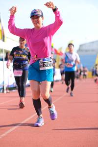 BIB: 2109
                            <button type="button" onclick="openModal(3628725)" class="btn btn-primary btn-sm float-right btn-popup" data-toggle="modal" data-target=".modal-high-quality">
                        <i class="fas fa-shopping-cart"></i> Add to Cart
                    </button>
                                            <button type="button" onclick="isThisMe(3628725, true)" class="btn btn-success btn-sm float-right btn-popup btn-isme hidden" data-toggle="tooltip" data-placement="bottom" title="นี่คือรูปของคุณใช่ไหม คลิกที่นี่เพื่อเอาเข้าอัลบั้ม">
                        <i class="fas fa-plus"></i> Add to album
                    </button>
                    <button type="button" onclick="isThisMe(3628725, false)" class="btn btn-warning btn-sm float-right btn-popup btn-isnotme hidden">
                        <i class="fas fa-ban"></i> Remove from album
                    </button>