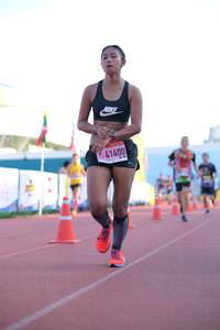 BIB: 41400
                            <button type="button" onclick="openModal(3596990)" class="btn btn-primary btn-sm float-right btn-popup" data-toggle="modal" data-target=".modal-high-quality">
                        <i class="fas fa-shopping-cart"></i> Add to Cart
                    </button>
                                            <button type="button" onclick="isThisMe(3596990, true)" class="btn btn-success btn-sm float-right btn-popup btn-isme hidden" data-toggle="tooltip" data-placement="bottom" title="นี่คือรูปของคุณใช่ไหม คลิกที่นี่เพื่อเอาเข้าอัลบั้ม">
                        <i class="fas fa-plus"></i> Add to album
                    </button>
                    <button type="button" onclick="isThisMe(3596990, false)" class="btn btn-warning btn-sm float-right btn-popup btn-isnotme hidden">
                        <i class="fas fa-ban"></i> Remove from album
                    </button>