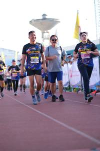 BIB: 1275
                            <button type="button" onclick="openModal(3611301)" class="btn btn-primary btn-sm float-right btn-popup" data-toggle="modal" data-target=".modal-high-quality">
                        <i class="fas fa-shopping-cart"></i> Add to Cart
                    </button>
                                            <button type="button" onclick="isThisMe(3611301, true)" class="btn btn-success btn-sm float-right btn-popup btn-isme hidden" data-toggle="tooltip" data-placement="bottom" title="นี่คือรูปของคุณใช่ไหม คลิกที่นี่เพื่อเอาเข้าอัลบั้ม">
                        <i class="fas fa-plus"></i> Add to album
                    </button>
                    <button type="button" onclick="isThisMe(3611301, false)" class="btn btn-warning btn-sm float-right btn-popup btn-isnotme hidden">
                        <i class="fas fa-ban"></i> Remove from album
                    </button>