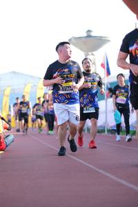 BIB: 1146, 11445
                            <button type="button" onclick="openModal(3611693)" class="btn btn-primary btn-sm float-right btn-popup" data-toggle="modal" data-target=".modal-high-quality">
                        <i class="fas fa-shopping-cart"></i> Add to Cart
                    </button>
                                            <button type="button" onclick="isThisMe(3611693, true)" class="btn btn-success btn-sm float-right btn-popup btn-isme hidden" data-toggle="tooltip" data-placement="bottom" title="นี่คือรูปของคุณใช่ไหม คลิกที่นี่เพื่อเอาเข้าอัลบั้ม">
                        <i class="fas fa-plus"></i> Add to album
                    </button>
                    <button type="button" onclick="isThisMe(3611693, false)" class="btn btn-warning btn-sm float-right btn-popup btn-isnotme hidden">
                        <i class="fas fa-ban"></i> Remove from album
                    </button>