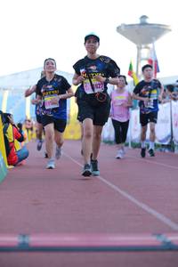 BIB: 827
                            <button type="button" onclick="openModal(3597265)" class="btn btn-primary btn-sm float-right btn-popup" data-toggle="modal" data-target=".modal-high-quality">
                        <i class="fas fa-shopping-cart"></i> Add to Cart
                    </button>
                                            <button type="button" onclick="isThisMe(3597265, true)" class="btn btn-success btn-sm float-right btn-popup btn-isme hidden" data-toggle="tooltip" data-placement="bottom" title="นี่คือรูปของคุณใช่ไหม คลิกที่นี่เพื่อเอาเข้าอัลบั้ม">
                        <i class="fas fa-plus"></i> Add to album
                    </button>
                    <button type="button" onclick="isThisMe(3597265, false)" class="btn btn-warning btn-sm float-right btn-popup btn-isnotme hidden">
                        <i class="fas fa-ban"></i> Remove from album
                    </button>