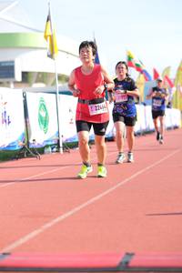 BIB: 2246
                            <button type="button" onclick="openModal(3630533)" class="btn btn-primary btn-sm float-right btn-popup" data-toggle="modal" data-target=".modal-high-quality">
                        <i class="fas fa-shopping-cart"></i> Add to Cart
                    </button>
                                            <button type="button" onclick="isThisMe(3630533, true)" class="btn btn-success btn-sm float-right btn-popup btn-isme hidden" data-toggle="tooltip" data-placement="bottom" title="นี่คือรูปของคุณใช่ไหม คลิกที่นี่เพื่อเอาเข้าอัลบั้ม">
                        <i class="fas fa-plus"></i> Add to album
                    </button>
                    <button type="button" onclick="isThisMe(3630533, false)" class="btn btn-warning btn-sm float-right btn-popup btn-isnotme hidden">
                        <i class="fas fa-ban"></i> Remove from album
                    </button>