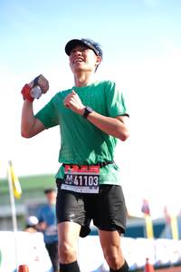 BIB: 41103
                            <button type="button" onclick="openModal(3611952)" class="btn btn-primary btn-sm float-right btn-popup" data-toggle="modal" data-target=".modal-high-quality">
                        <i class="fas fa-shopping-cart"></i> Add to Cart
                    </button>
                                            <button type="button" onclick="isThisMe(3611952, true)" class="btn btn-success btn-sm float-right btn-popup btn-isme hidden" data-toggle="tooltip" data-placement="bottom" title="นี่คือรูปของคุณใช่ไหม คลิกที่นี่เพื่อเอาเข้าอัลบั้ม">
                        <i class="fas fa-plus"></i> Add to album
                    </button>
                    <button type="button" onclick="isThisMe(3611952, false)" class="btn btn-warning btn-sm float-right btn-popup btn-isnotme hidden">
                        <i class="fas fa-ban"></i> Remove from album
                    </button>