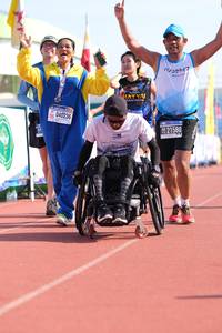 BIB: 040236, 21580
                            <button type="button" onclick="openModal(3617476)" class="btn btn-primary btn-sm float-right btn-popup" data-toggle="modal" data-target=".modal-high-quality">
                        <i class="fas fa-shopping-cart"></i> Add to Cart
                    </button>
                                            <button type="button" onclick="isThisMe(3617476, true)" class="btn btn-success btn-sm float-right btn-popup btn-isme hidden" data-toggle="tooltip" data-placement="bottom" title="นี่คือรูปของคุณใช่ไหม คลิกที่นี่เพื่อเอาเข้าอัลบั้ม">
                        <i class="fas fa-plus"></i> Add to album
                    </button>
                    <button type="button" onclick="isThisMe(3617476, false)" class="btn btn-warning btn-sm float-right btn-popup btn-isnotme hidden">
                        <i class="fas fa-ban"></i> Remove from album
                    </button>