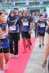 BIB: 041739, 041, 40399
                            <button type="button" onclick="openModal(3590382)" class="btn btn-primary btn-sm float-right btn-popup" data-toggle="modal" data-target=".modal-high-quality">
                        <i class="fas fa-shopping-cart"></i> Add to Cart
                    </button>
                                            <button type="button" onclick="isThisMe(3590382, true)" class="btn btn-success btn-sm float-right btn-popup btn-isme hidden" data-toggle="tooltip" data-placement="bottom" title="นี่คือรูปของคุณใช่ไหม คลิกที่นี่เพื่อเอาเข้าอัลบั้ม">
                        <i class="fas fa-plus"></i> Add to album
                    </button>
                    <button type="button" onclick="isThisMe(3590382, false)" class="btn btn-warning btn-sm float-right btn-popup btn-isnotme hidden">
                        <i class="fas fa-ban"></i> Remove from album
                    </button>