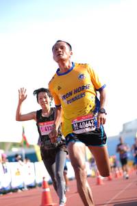 BIB: 413, 40642
                            <button type="button" onclick="openModal(3616261)" class="btn btn-primary btn-sm float-right btn-popup" data-toggle="modal" data-target=".modal-high-quality">
                        <i class="fas fa-shopping-cart"></i> Add to Cart
                    </button>
                                            <button type="button" onclick="isThisMe(3616261, true)" class="btn btn-success btn-sm float-right btn-popup btn-isme hidden" data-toggle="tooltip" data-placement="bottom" title="นี่คือรูปของคุณใช่ไหม คลิกที่นี่เพื่อเอาเข้าอัลบั้ม">
                        <i class="fas fa-plus"></i> Add to album
                    </button>
                    <button type="button" onclick="isThisMe(3616261, false)" class="btn btn-warning btn-sm float-right btn-popup btn-isnotme hidden">
                        <i class="fas fa-ban"></i> Remove from album
                    </button>