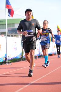 BIB: 1100
                            <button type="button" onclick="openModal(3626155)" class="btn btn-primary btn-sm float-right btn-popup" data-toggle="modal" data-target=".modal-high-quality">
                        <i class="fas fa-shopping-cart"></i> Add to Cart
                    </button>
                                            <button type="button" onclick="isThisMe(3626155, true)" class="btn btn-success btn-sm float-right btn-popup btn-isme hidden" data-toggle="tooltip" data-placement="bottom" title="นี่คือรูปของคุณใช่ไหม คลิกที่นี่เพื่อเอาเข้าอัลบั้ม">
                        <i class="fas fa-plus"></i> Add to album
                    </button>
                    <button type="button" onclick="isThisMe(3626155, false)" class="btn btn-warning btn-sm float-right btn-popup btn-isnotme hidden">
                        <i class="fas fa-ban"></i> Remove from album
                    </button>