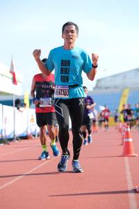 BIB: 21615, 
                            <button type="button" onclick="openModal(3631195)" class="btn btn-primary btn-sm float-right btn-popup" data-toggle="modal" data-target=".modal-high-quality">
                        <i class="fas fa-shopping-cart"></i> Add to Cart
                    </button>
                                            <button type="button" onclick="isThisMe(3631195, true)" class="btn btn-success btn-sm float-right btn-popup btn-isme hidden" data-toggle="tooltip" data-placement="bottom" title="นี่คือรูปของคุณใช่ไหม คลิกที่นี่เพื่อเอาเข้าอัลบั้ม">
                        <i class="fas fa-plus"></i> Add to album
                    </button>
                    <button type="button" onclick="isThisMe(3631195, false)" class="btn btn-warning btn-sm float-right btn-popup btn-isnotme hidden">
                        <i class="fas fa-ban"></i> Remove from album
                    </button>