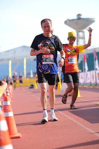 BIB: 40705
                            <button type="button" onclick="openModal(3621298)" class="btn btn-primary btn-sm float-right btn-popup" data-toggle="modal" data-target=".modal-high-quality">
                        <i class="fas fa-shopping-cart"></i> Add to Cart
                    </button>
                                            <button type="button" onclick="isThisMe(3621298, true)" class="btn btn-success btn-sm float-right btn-popup btn-isme hidden" data-toggle="tooltip" data-placement="bottom" title="นี่คือรูปของคุณใช่ไหม คลิกที่นี่เพื่อเอาเข้าอัลบั้ม">
                        <i class="fas fa-plus"></i> Add to album
                    </button>
                    <button type="button" onclick="isThisMe(3621298, false)" class="btn btn-warning btn-sm float-right btn-popup btn-isnotme hidden">
                        <i class="fas fa-ban"></i> Remove from album
                    </button>