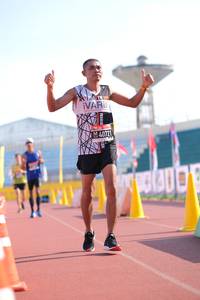 BIB: 40721
                            <button type="button" onclick="openModal(3616912)" class="btn btn-primary btn-sm float-right btn-popup" data-toggle="modal" data-target=".modal-high-quality">
                        <i class="fas fa-shopping-cart"></i> Add to Cart
                    </button>
                                            <button type="button" onclick="isThisMe(3616912, true)" class="btn btn-success btn-sm float-right btn-popup btn-isme hidden" data-toggle="tooltip" data-placement="bottom" title="นี่คือรูปของคุณใช่ไหม คลิกที่นี่เพื่อเอาเข้าอัลบั้ม">
                        <i class="fas fa-plus"></i> Add to album
                    </button>
                    <button type="button" onclick="isThisMe(3616912, false)" class="btn btn-warning btn-sm float-right btn-popup btn-isnotme hidden">
                        <i class="fas fa-ban"></i> Remove from album
                    </button>