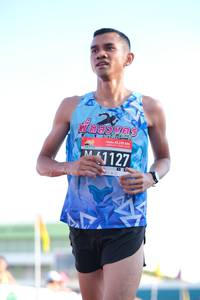 BIB: 42195, 1127
                            <button type="button" onclick="openModal(3603142)" class="btn btn-primary btn-sm float-right btn-popup" data-toggle="modal" data-target=".modal-high-quality">
                        <i class="fas fa-shopping-cart"></i> Add to Cart
                    </button>
                                            <button type="button" onclick="isThisMe(3603142, true)" class="btn btn-success btn-sm float-right btn-popup btn-isme hidden" data-toggle="tooltip" data-placement="bottom" title="นี่คือรูปของคุณใช่ไหม คลิกที่นี่เพื่อเอาเข้าอัลบั้ม">
                        <i class="fas fa-plus"></i> Add to album
                    </button>
                    <button type="button" onclick="isThisMe(3603142, false)" class="btn btn-warning btn-sm float-right btn-popup btn-isnotme hidden">
                        <i class="fas fa-ban"></i> Remove from album
                    </button>